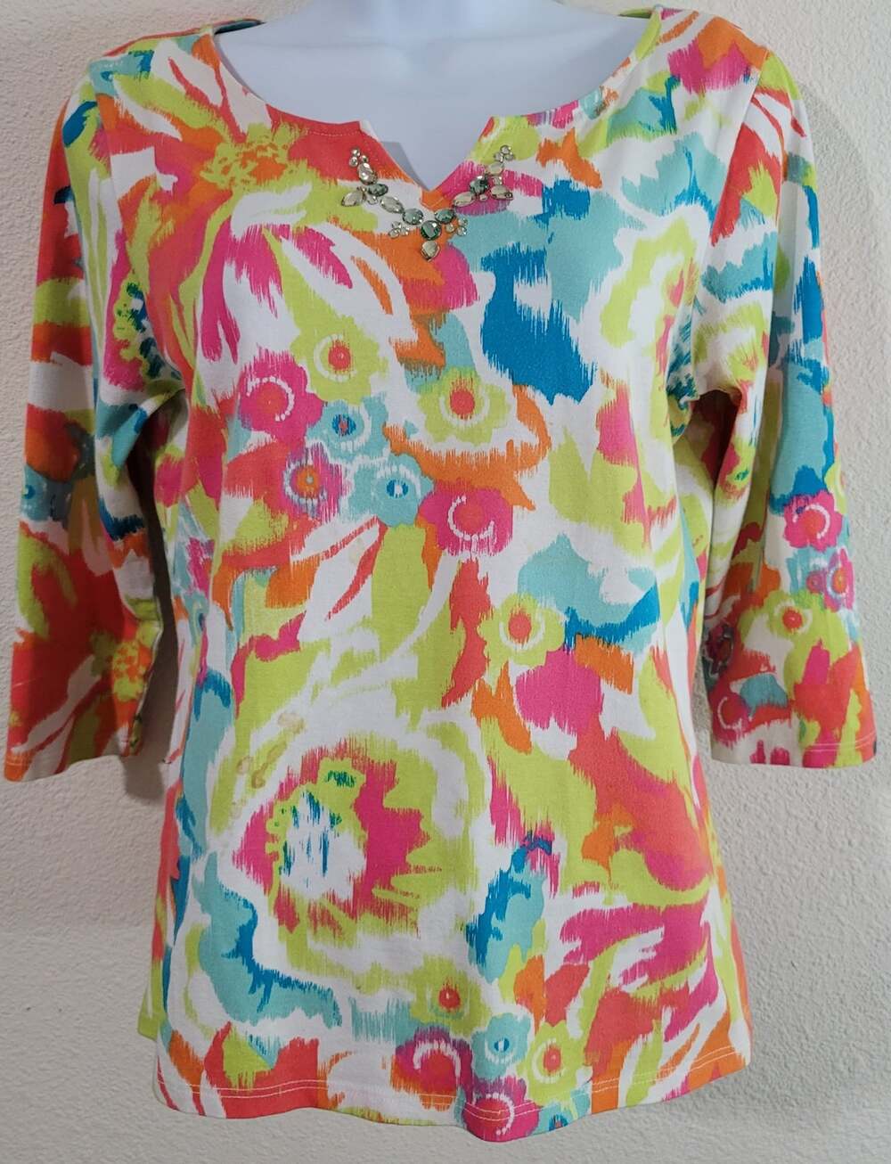 Ruby Rd. White Multi Color Abstract Print Top Small Rhinestones Soft Lightweight - Picture 1 of 4